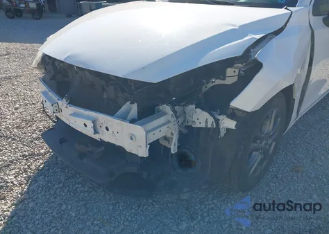 2020 Toyota Yaris Le из США, поврежденный, VIN 3MYDLBJV6LY704861